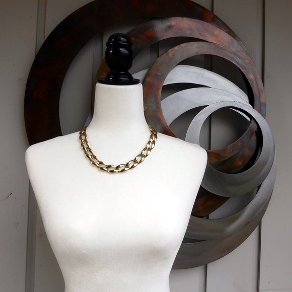 Gold-plate Linked Necklace - Picture 2 of 4